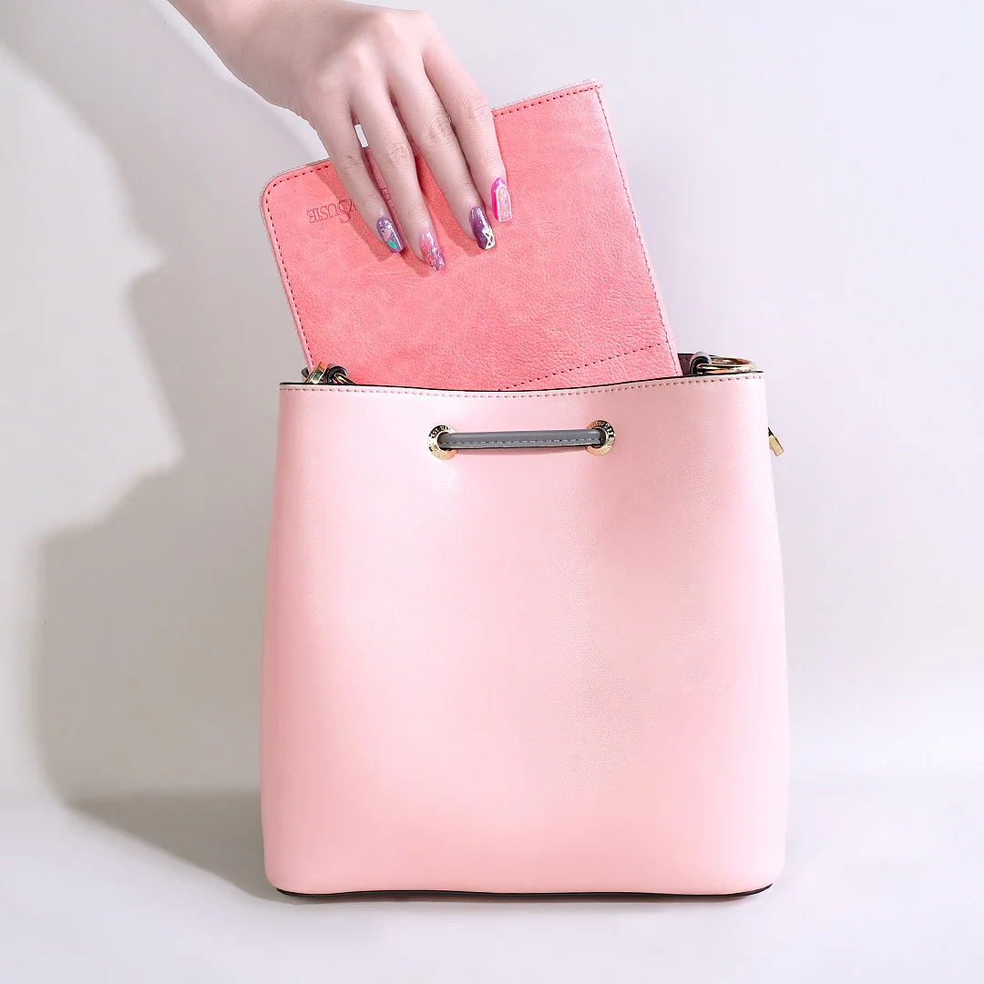 Nail Brush Storage Bag for 18 Brushes in PU Leather