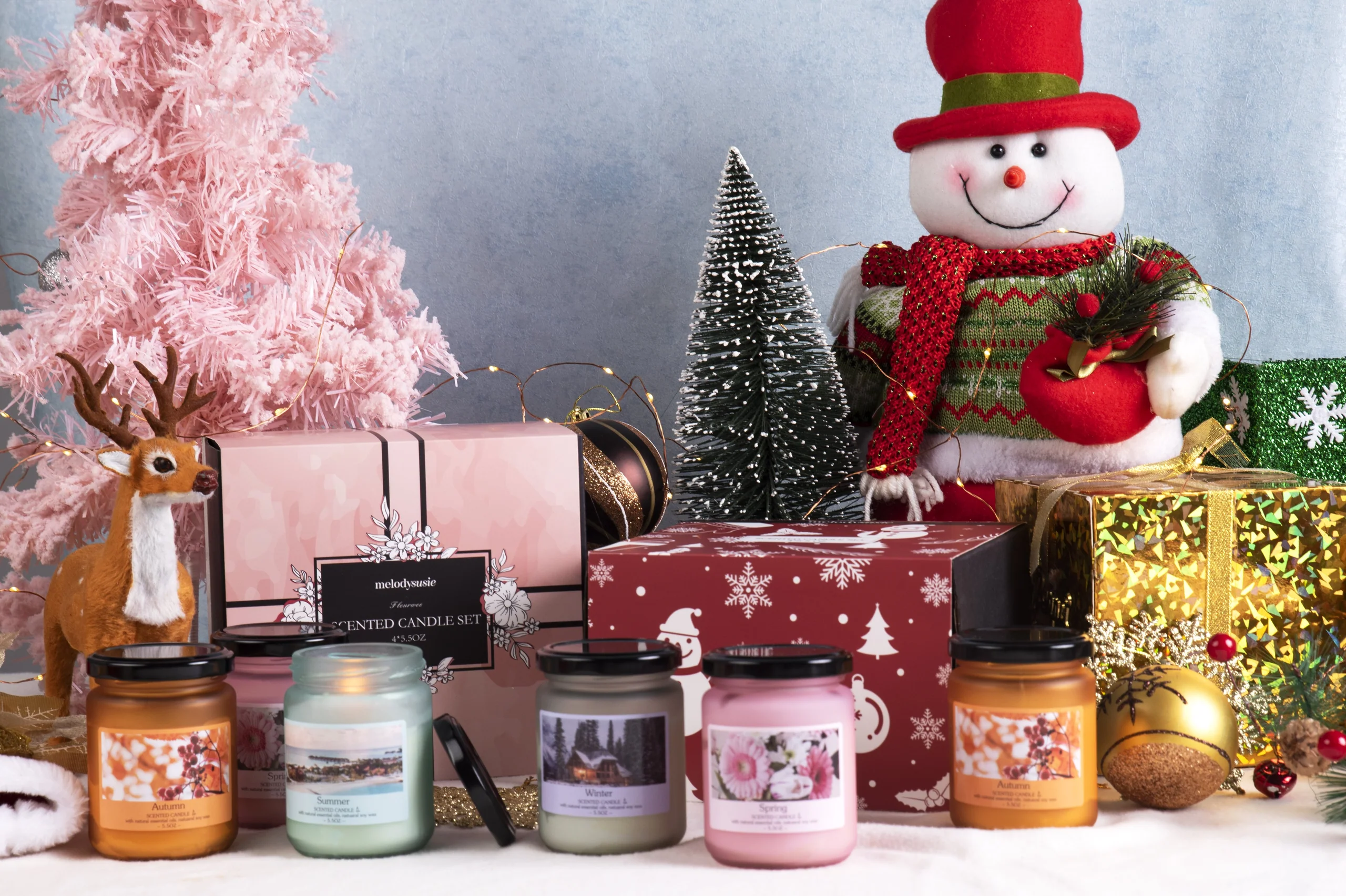 Melodysusie Christmas Seasonal Scented Candle Gift Set, 4 Jars